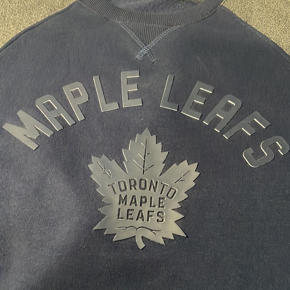 NHL Maple Leafs Sweatshirt Youth Boys Size M 10/12 - Picture 6 of 7